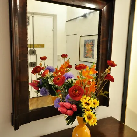 Casa Riccola Historic Center Near The Aquarium With Elevator * Genoa