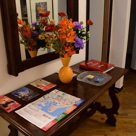 Апартаменты Casa Riccola Historic Center Near The Aquarium With Elevator